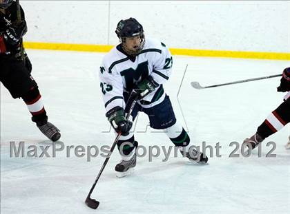 Thumbnail 3 in Marquette vs. Rockwood Summit photogallery.