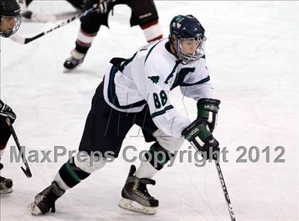 Thumbnail 2 in Marquette vs. Rockwood Summit photogallery.