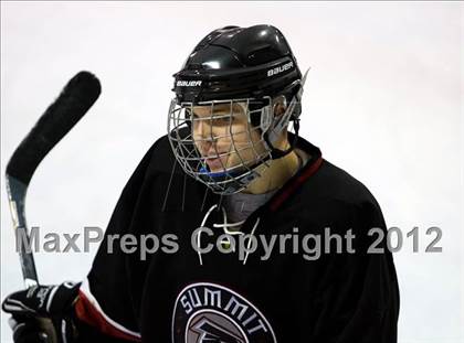 Thumbnail 2 in Marquette vs. Rockwood Summit photogallery.