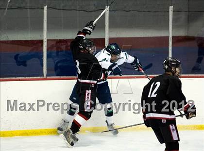Thumbnail 3 in Marquette vs. Rockwood Summit photogallery.