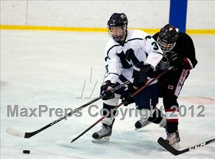 Thumbnail 1 in Marquette vs. Rockwood Summit photogallery.