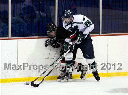 Thumbnail 2 in Marquette vs. Rockwood Summit photogallery.