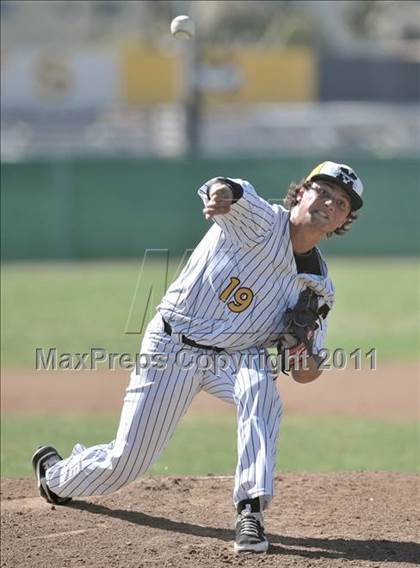 Thumbnail 3 in Bishop Amat @ Bishop Montgomery photogallery.