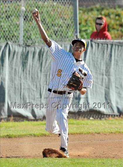 Thumbnail 3 in Bishop Amat @ Bishop Montgomery photogallery.