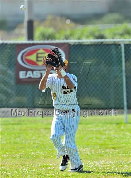 Thumbnail 2 in Bishop Amat @ Bishop Montgomery photogallery.