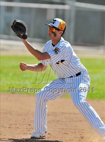 Thumbnail 3 in Bishop Amat @ Bishop Montgomery photogallery.