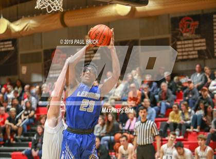 Thumbnail 3 in Lake Travis vs Lehman photogallery.