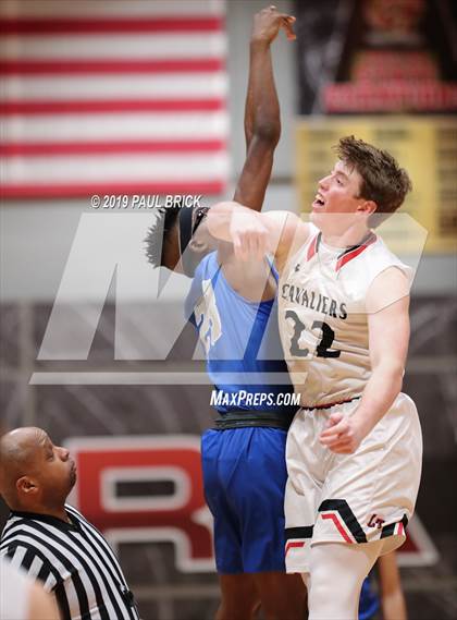 Thumbnail 2 in Lake Travis vs Lehman photogallery.