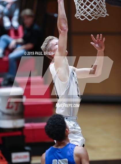 Thumbnail 1 in Lake Travis vs Lehman photogallery.