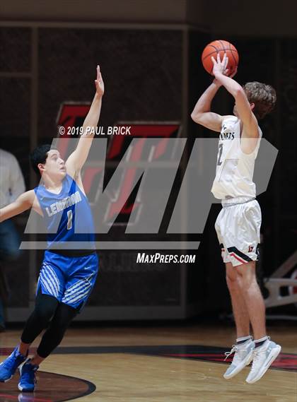 Thumbnail 3 in Lake Travis vs Lehman photogallery.
