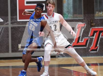 Thumbnail 3 in Lake Travis vs Lehman photogallery.