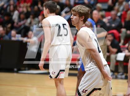 Thumbnail 2 in Lake Travis vs Lehman photogallery.