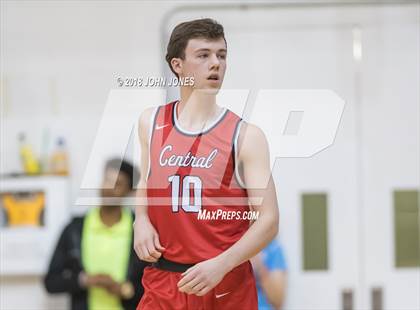Thumbnail 3 in Hunterdon Central @ North Bergen (Metro Classic) photogallery.