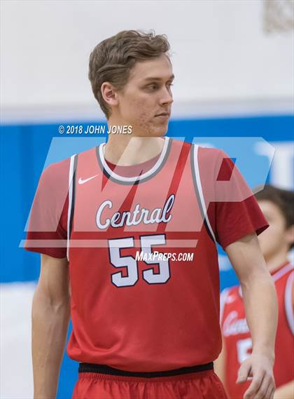 Thumbnail 2 in Hunterdon Central @ North Bergen (Metro Classic) photogallery.