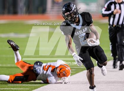 Thumbnail 3 in Burbank @ Harlan (UIL 5A Bi-District Playoff) photogallery.