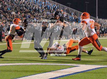 Thumbnail 1 in Burbank @ Harlan (UIL 5A Bi-District Playoff) photogallery.