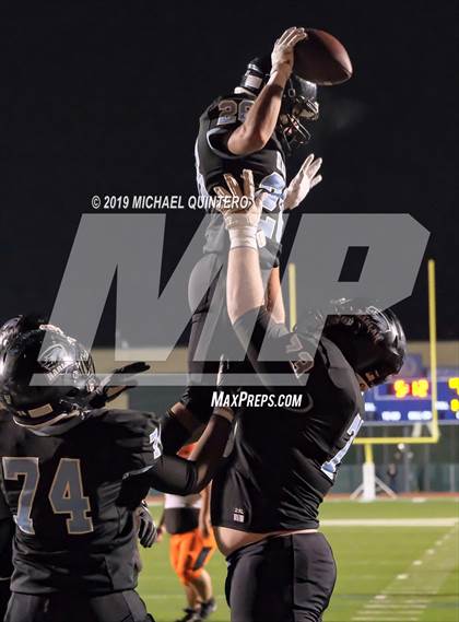 Thumbnail 2 in Burbank @ Harlan (UIL 5A Bi-District Playoff) photogallery.