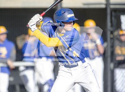 Thumbnail 2 in St. Paul's vs E.D. White (Michael Robertson Memorial Tournament) photogallery.