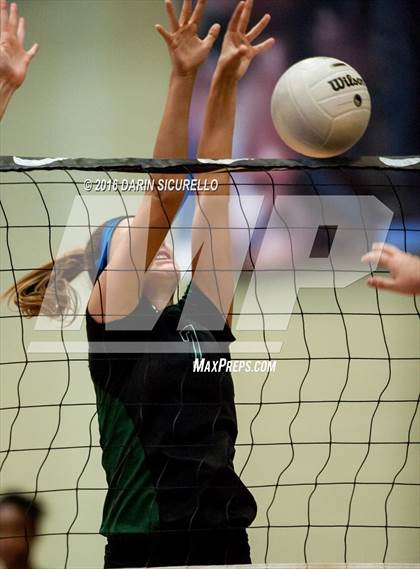 Thumbnail 2 in Emerald Ridge vs. Campo Verde (Nike Tournament of Champions) photogallery.