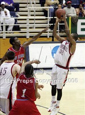 Thumbnail 3 in San Leandro vs Monte Vista (Salesian-Pinole Valley Holiday Classic) photogallery.