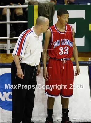 Thumbnail 3 in San Leandro vs Monte Vista (Salesian-Pinole Valley Holiday Classic) photogallery.