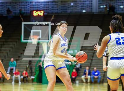 Thumbnail 2 in Mishawaka Marian vs Bedford (North Lawrence Hall of Fame Classic) photogallery.