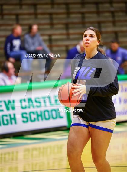 Thumbnail 2 in Mishawaka Marian vs Bedford (North Lawrence Hall of Fame Classic) photogallery.