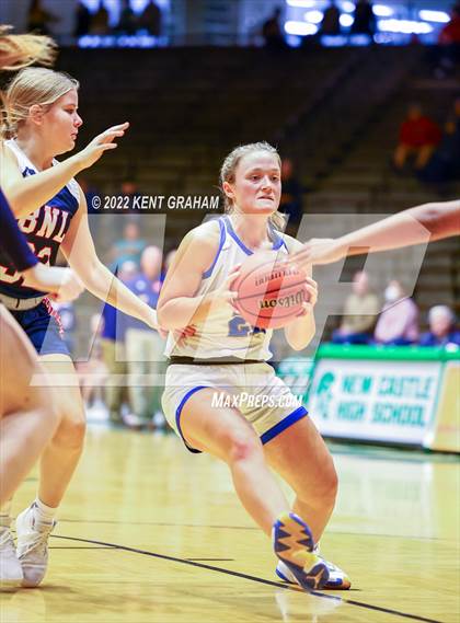 Thumbnail 1 in Mishawaka Marian vs Bedford (North Lawrence Hall of Fame Classic) photogallery.