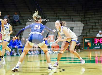 Thumbnail 3 in Mishawaka Marian vs Bedford (North Lawrence Hall of Fame Classic) photogallery.