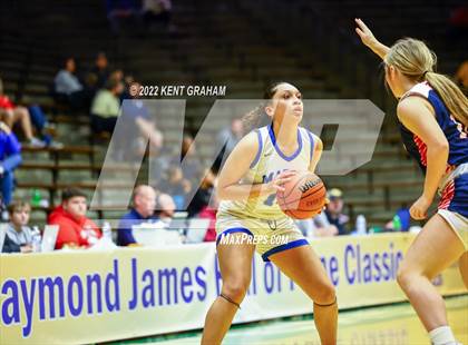 Thumbnail 2 in Mishawaka Marian vs Bedford (North Lawrence Hall of Fame Classic) photogallery.