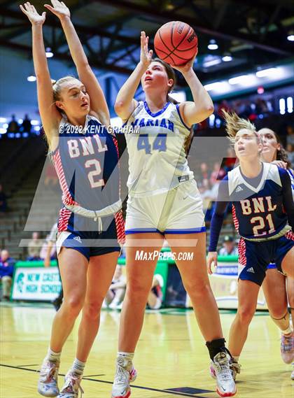 Thumbnail 3 in Mishawaka Marian vs Bedford (North Lawrence Hall of Fame Classic) photogallery.