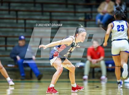 Thumbnail 2 in Mishawaka Marian vs Bedford (North Lawrence Hall of Fame Classic) photogallery.