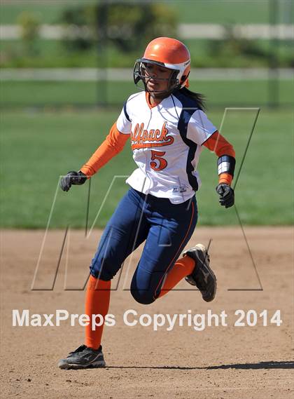 Thumbnail 3 in Cosumnes Oaks vs. El Camino (Victory Pre-Season T.O.C.) photogallery.
