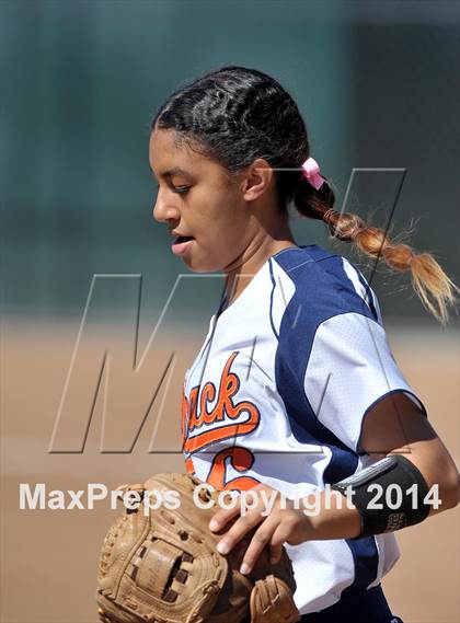 Thumbnail 3 in Cosumnes Oaks vs. El Camino (Victory Pre-Season T.O.C.) photogallery.