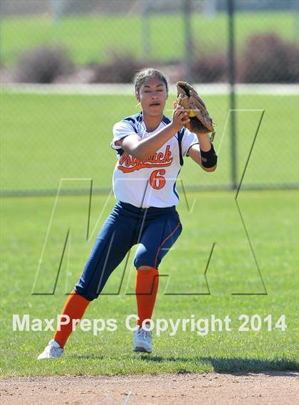 Thumbnail 3 in Cosumnes Oaks vs. El Camino (Victory Pre-Season T.O.C.) photogallery.