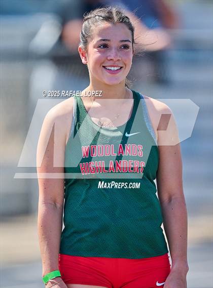 Thumbnail 1 in UIL 6A Track & Field Area 13&14 (800M) photogallery.