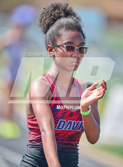 Thumbnail 3 in UIL 6A Track & Field Area 13&14 (800M) photogallery.