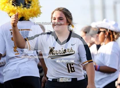 Thumbnail 1 in Memorial vs. Denison (UIL 5A Bi-District Playoff) photogallery.