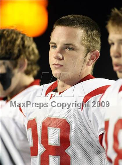 Thumbnail 3 in Van vs. Ford (Texas Bi-District Playoffs) photogallery.