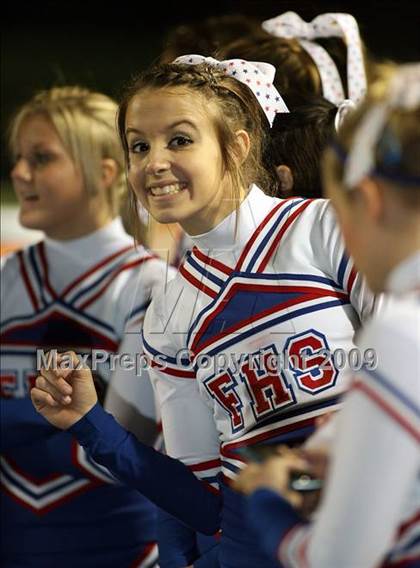 Thumbnail 3 in Van vs. Ford (Texas Bi-District Playoffs) photogallery.