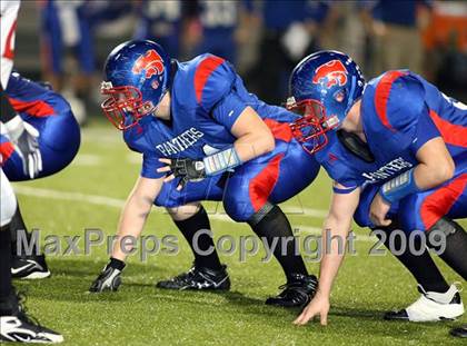 Thumbnail 3 in Van vs. Ford (Texas Bi-District Playoffs) photogallery.