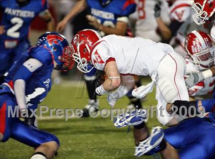 Thumbnail 1 in Van vs. Ford (Texas Bi-District Playoffs) photogallery.
