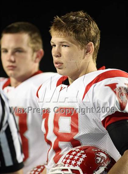 Thumbnail 1 in Van vs. Ford (Texas Bi-District Playoffs) photogallery.