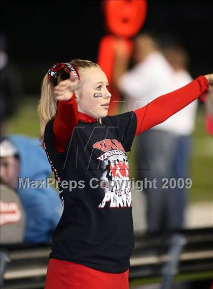 Thumbnail 1 in Van vs. Ford (Texas Bi-District Playoffs) photogallery.