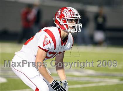 Thumbnail 2 in Van vs. Ford (Texas Bi-District Playoffs) photogallery.