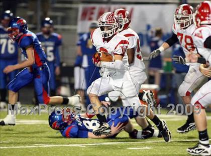 Thumbnail 3 in Van vs. Ford (Texas Bi-District Playoffs) photogallery.