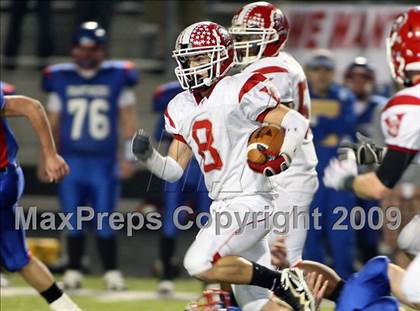 Thumbnail 1 in Van vs. Ford (Texas Bi-District Playoffs) photogallery.