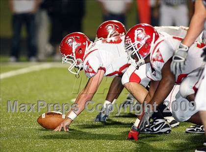 Thumbnail 3 in Van vs. Ford (Texas Bi-District Playoffs) photogallery.