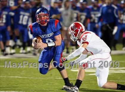 Thumbnail 1 in Van vs. Ford (Texas Bi-District Playoffs) photogallery.