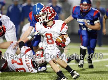 Thumbnail 2 in Van vs. Ford (Texas Bi-District Playoffs) photogallery.